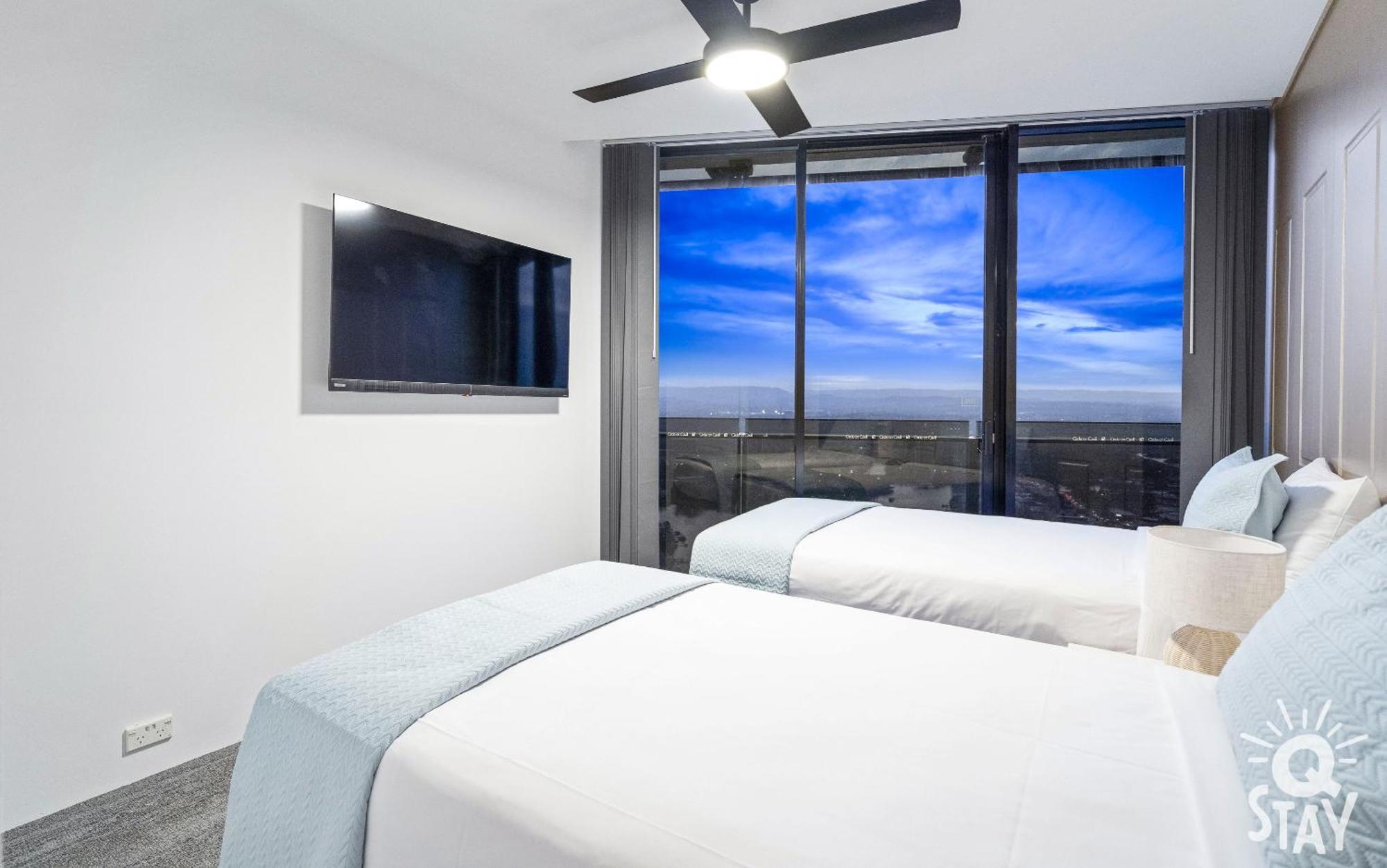 Circle On Cavill Surfers Paradise Mid Week Madness Deal - Q Stay 골드코스트 외부 사진