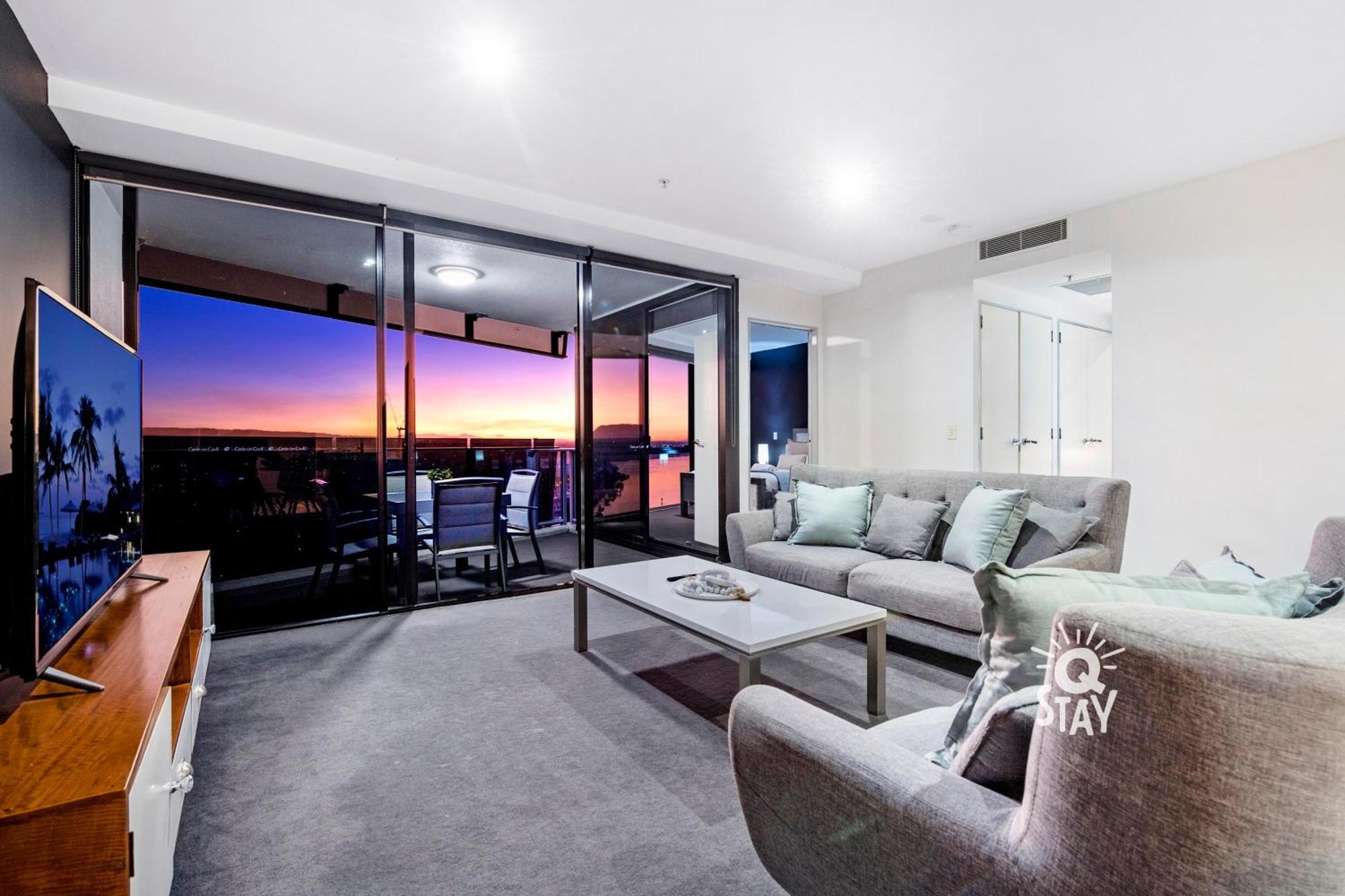 Circle On Cavill Surfers Paradise Mid Week Madness Deal - Q Stay 골드코스트 외부 사진