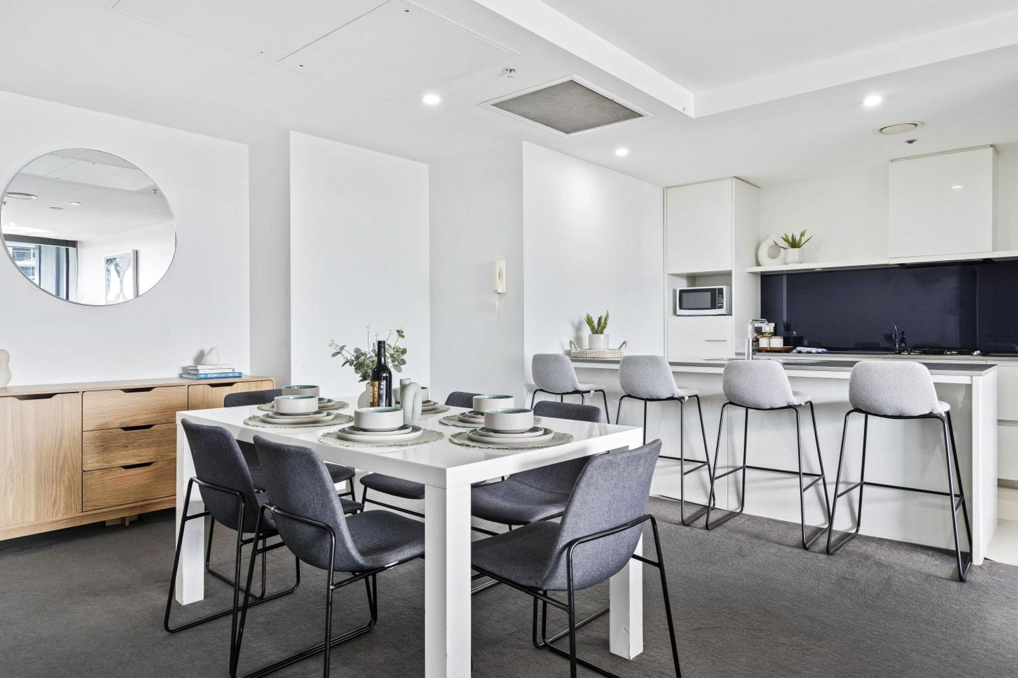 Circle On Cavill Surfers Paradise Mid Week Madness Deal - Q Stay 골드코스트 외부 사진
